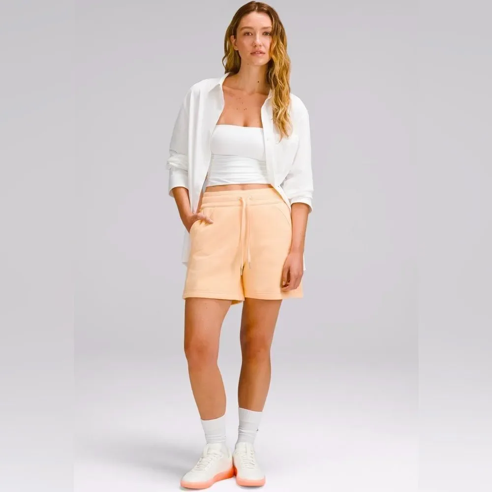 NWT New LULULEMON High Rise Scuba Shorts 5” PCHB Peach Bellini 6